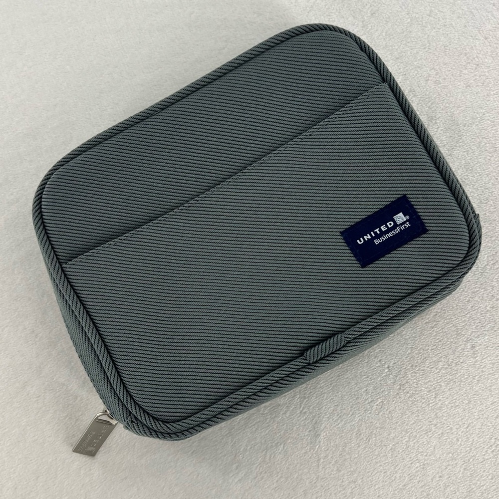 United Airlines Business First Bag